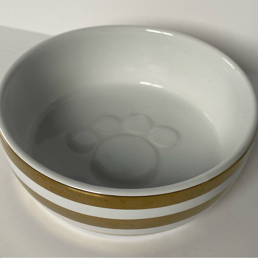 Top Paw Dog Bowl White With Gold Stripes EmbossedPaw Print Inside Ceramic EUC